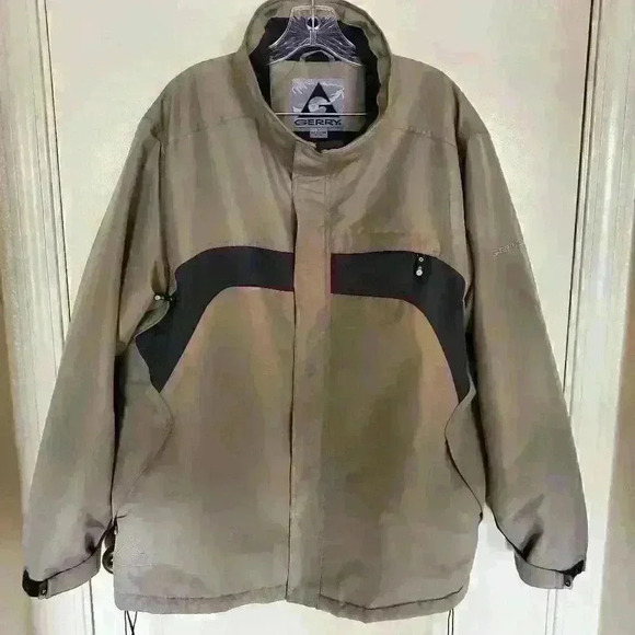 Gerry Men's Grey Insulated Jacket Snap Button & Zip Front & Side Pocket Size L - Picture 2 of 10